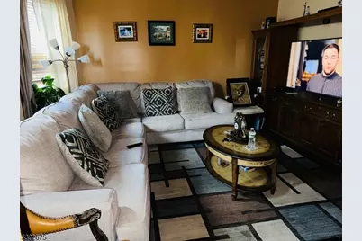 569 Cornell St, Perth Amboy, NJ 08861 - Photo 4