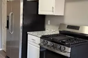 324 Sharon Garden Ct, Woodbridge Township, NJ 07095 - Photo 2