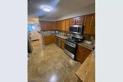 213 69th St, Guttenberg, NJ 07093 - Photo 6