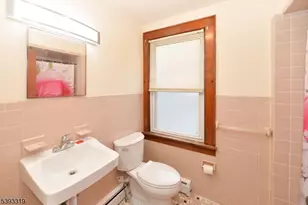 91 Mawhinney Ave, Hawthorne, NJ 07506 - Photo 8