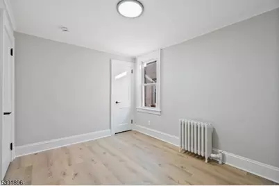 895 Port Reading Ave, Woodbridge Township, NJ 07064 - Photo 10