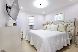 327 Roosevelt Ln, Kenilworth, NJ 07033 - Photo 10