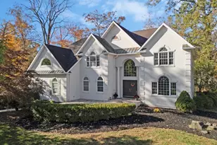 19 Robin Rd, Warren Township, NJ 07059 - Photo 1