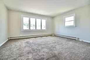 15 Wright Ct, Bloomfield, NJ 07003 - Photo 2