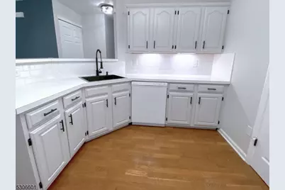 49 Potomac Dr Ondo, Bernards Township, NJ 07920 - Photo 2