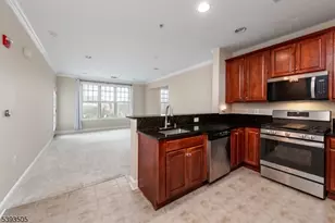 7306 Coventry Ct, Riverdale, NJ 07457 - Photo 2