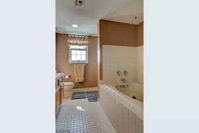 79 Boulder Run Rd, Paterson, NJ 07501 - Photo 22