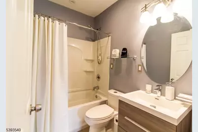 139B Laurel Ave, Union Township, NJ 07083 - Photo 12