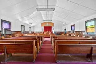 61 New St, Montclair, NJ 07042 - Photo 2