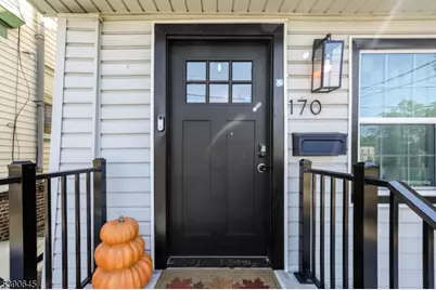 170 Clinton Pl, Newark, NJ 07112 - Photo 18