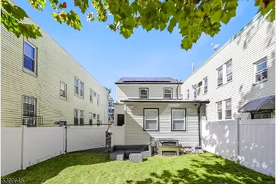 170 Clinton Pl, Newark, NJ 07112 - Photo 22