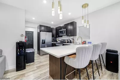 170 Clinton Pl, Newark, NJ 07112 - Photo 6