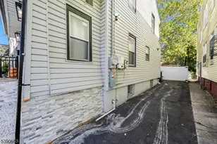 170 Clinton Pl, Newark, NJ 07112 - Photo 24