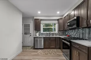 85 Ivy Ln, Bridgewater, NJ 08807 - Photo 6