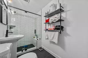 85 Ivy Ln, Bridgewater, NJ 08807 - Photo 10