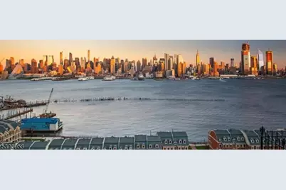 8 Carroll Pl, Weehawken, NJ 07086 - Photo 26