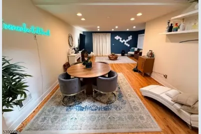 8 Carroll Pl, Weehawken, NJ 07086 - Photo 2