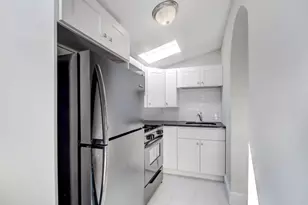 222 Lafayette Ave, Lyndhurst Township, NJ 07071 - Photo 4