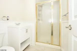 105 Parkway, Rochelle Park Township, NJ 07662 - Photo 18