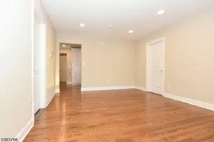 105 Parkway, Rochelle Park Township, NJ 07662 - Photo 16