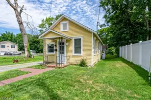 4 Spring St, Mount Olive, NJ 07828 - Photo 8