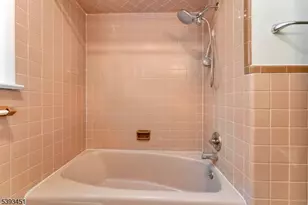 10 Samuel Dr, Raritan Township, NJ 08822 - Photo 20