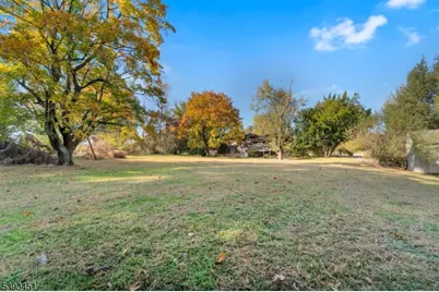 10 Samuel Dr, Raritan Township, NJ 08822 - Photo 32