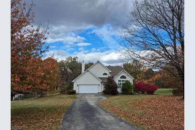 13 Apple Ridge Rd, Vernon, NJ 07461 - Photo 1