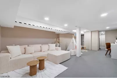 330 John St, Elizabeth, NJ 07202 - Photo 16