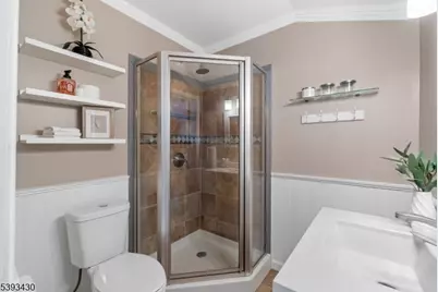 330 John St, Elizabeth, NJ 07202 - Photo 8