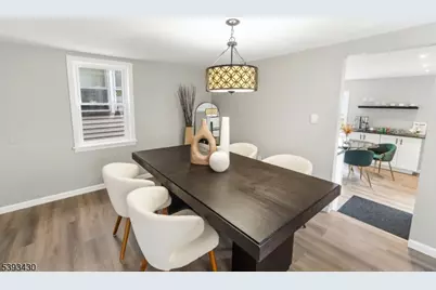 330 John St, Elizabeth, NJ 07202 - Photo 4