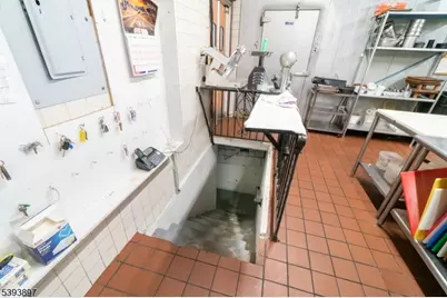 72-74 Elm Road, Newark, NJ 07105 - Photo 28