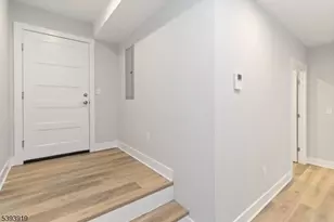 46 S Park Pl #B, Morristown, NJ 07960 - Photo 2