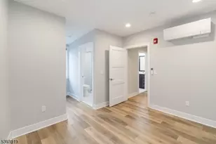 46 S Park Pl #B, Morristown, NJ 07960 - Photo 10