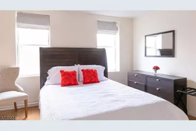 333 Forrest St, Jersey City, NJ 07304 - Photo 8