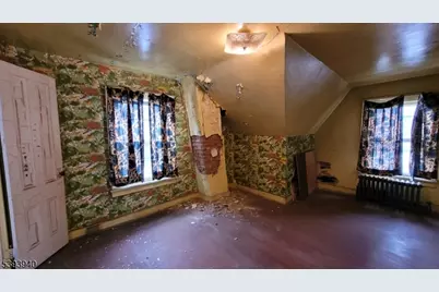 221 Spring St, Paterson, NJ 07503 - Photo 26
