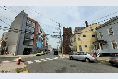 221 Spring St, Paterson, NJ 07503 - Photo 16