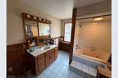 302 Grand Ave, Hackettstown, NJ 07840 - Photo 12