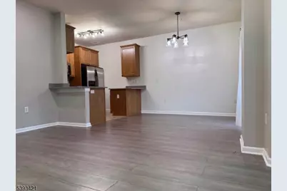 310 Freedom Ln, Belleville, NJ 07109 - Photo 4