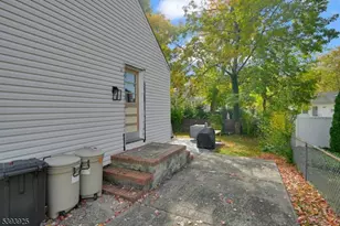 35 Grand Terrace, Livingston, NJ 07039 - Photo 36