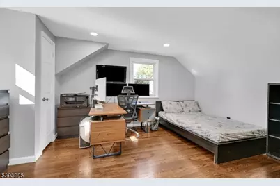 35 Grand Ter, Livingston, NJ 07039 - Photo 24