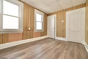 180 Hobson St 2nd Fl, Newark, NJ 07112 - Photo 12