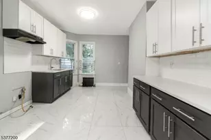 65 N Grove St, East Orange, NJ 07017 - Photo 6