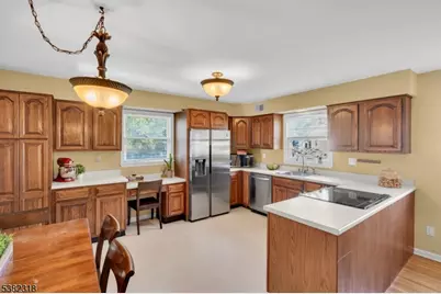 85 Southern Blvd, Chatham Township, NJ 07928 - Photo 12