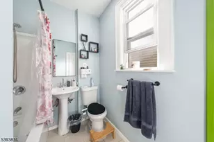 353 Bradford St, Orange, NJ 07050 - Photo 16