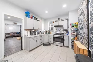 353 Bradford St, Orange, NJ 07050 - Photo 6