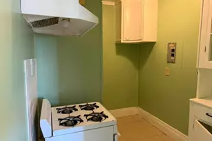 231 Myrtle Ave, Irvington, NJ 07111 - Photo 2