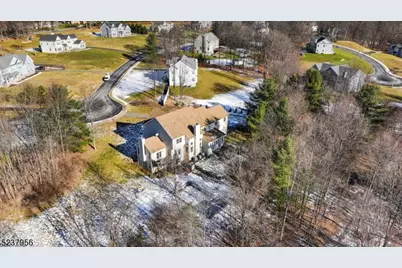 15 Berry Ct, Mount Olive, NJ 07836 - Photo 50