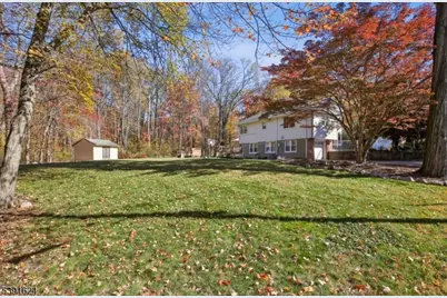 4 Ledgewood Trl, Kinnelon, NJ 07405 - Photo 46