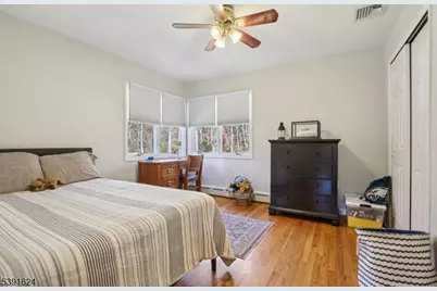 4 Ledgewood Trl, Kinnelon, NJ 07405 - Photo 26